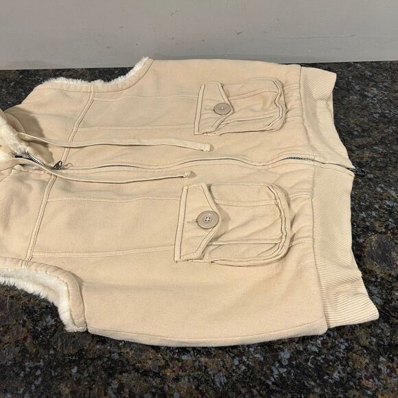 Vintage Y2K Gap Faux Fur Lined Hoodie Vest Cream Beige Womens Medium - Picture 10 of 11